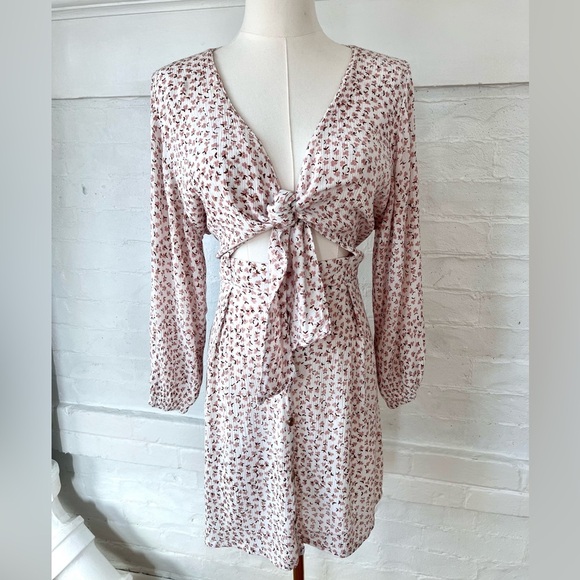 Faithfull The Brand Trinidad Rae Pink Floral Tie Front Cut Out Mini Dress - Picture 3 of 16